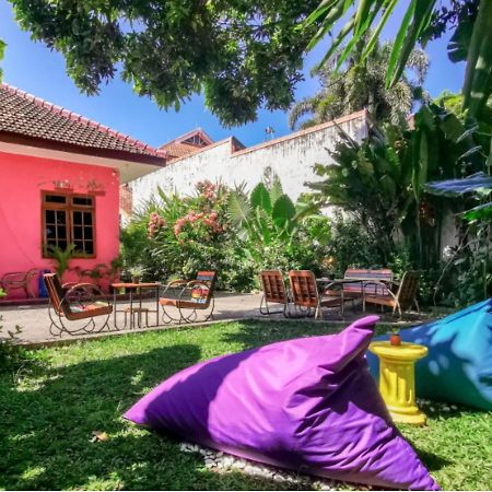 Snooze Ijen Vandrarhem Banyuwangi  Exteriör bild